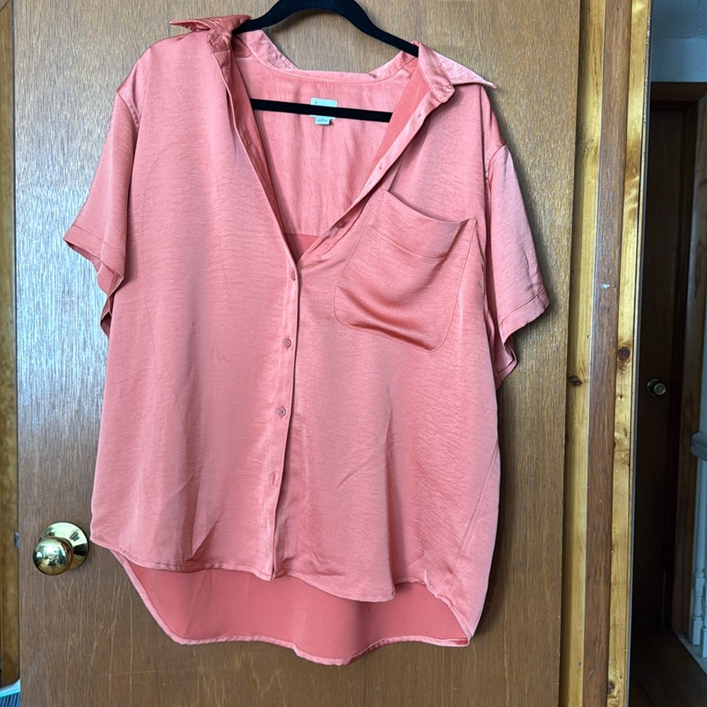 A new day button down peach short sleeve top size large